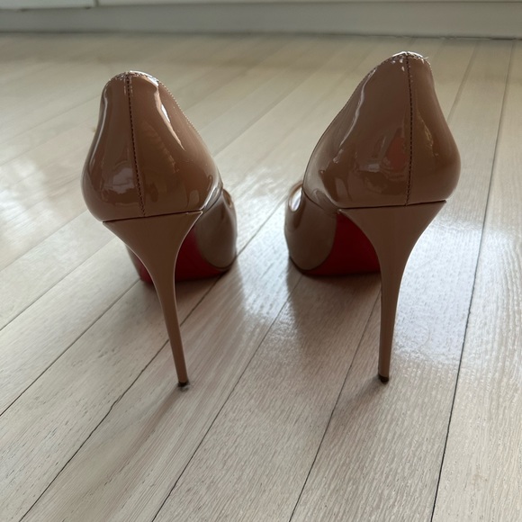 Christian Louboutin New Very Privé 120mm Platform Patent Leather Pump 37.5 Beige - Picture 4 of 8